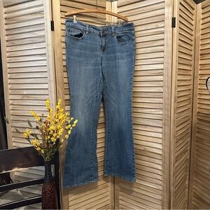 GAP Women's Premium Flare Jeans in Denim Medium Blue